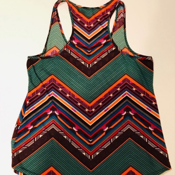 Wurl Aztec Design Tank - Picture 4 of 6